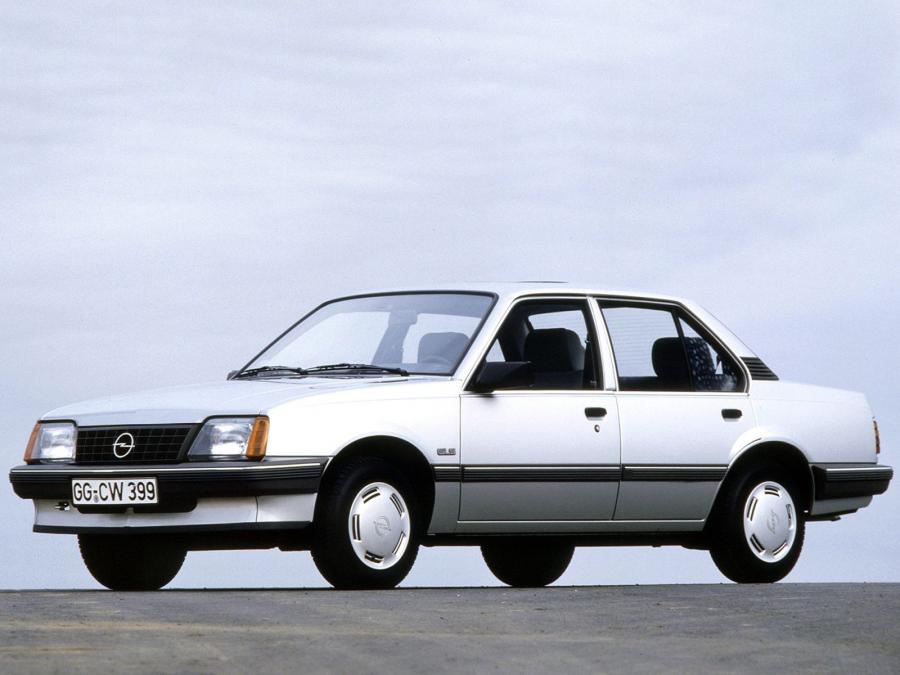  Opel Ascona 1984 года  (фото 7 из 11)